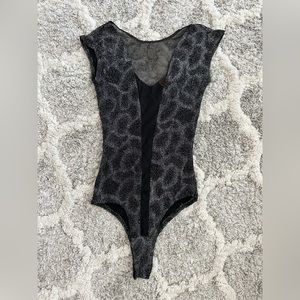 Codijo Sulver glitter onsie .